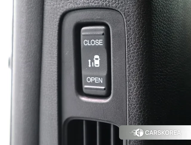 Honda Odyssey 2018 Белый из Кореи, фото 4