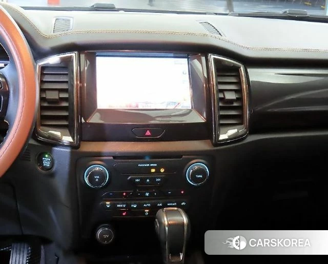 Ford Ranger 3rd Generation 2021 Серый из Кореи, фото 4