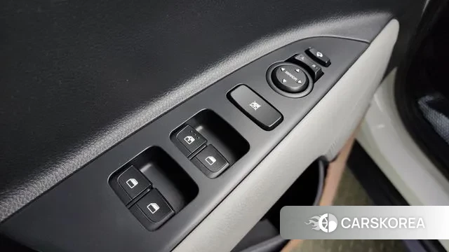 Kia Stonic 2019 Белый из Кореи, фото 4