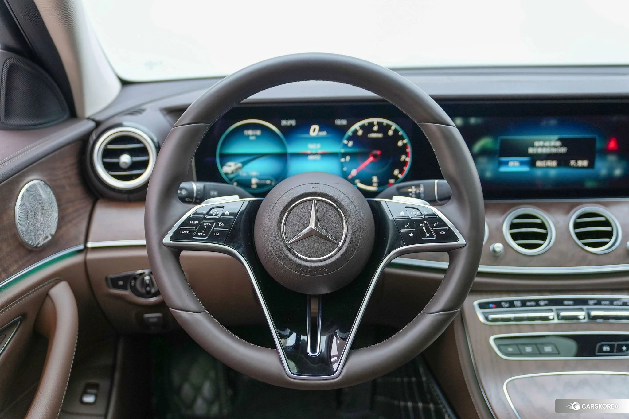 Mercedes-Benz E-class 2022 Черный из Китая, фото 4