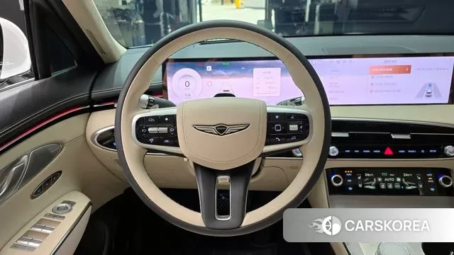 Genesis GV70 2025 Белый из Кореи, фото 4