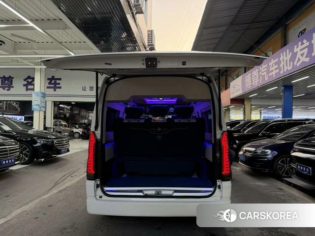 Toyota Hiace id 3957788 из Китая 4