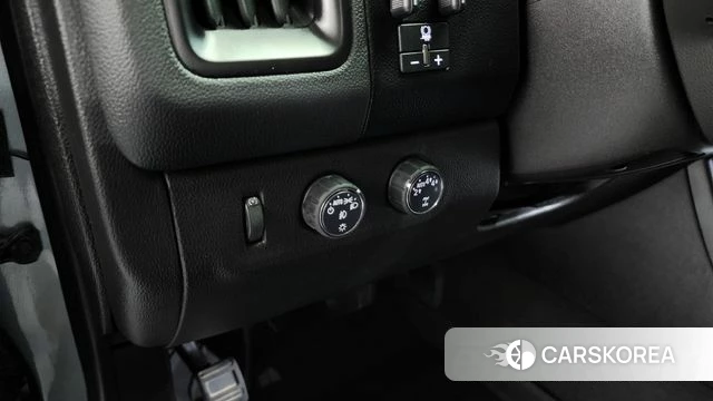 Chevrolet (GM Daewoo) Real New Colorado 2022 Серебристо-серый из Кореи, фото 4