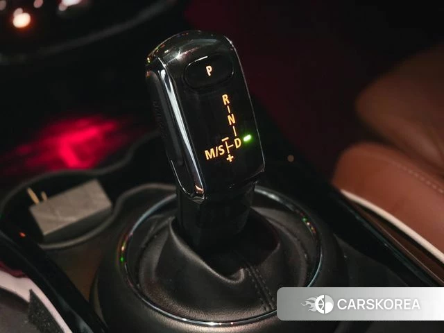 Mini Cooper S Clubman 2021 Серебристо-серый из Кореи, фото 4