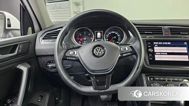 Volkswagen Tiguan second Generation 2020 Белый из Кореи, фото 4
