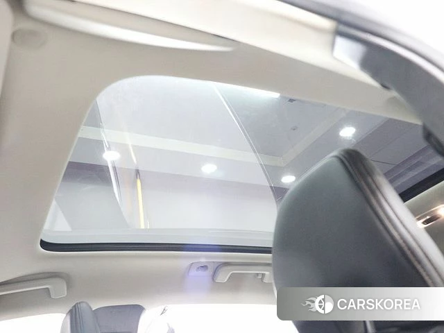 Volvo V40 Cross-Country 2019 Белый из Кореи, фото 4