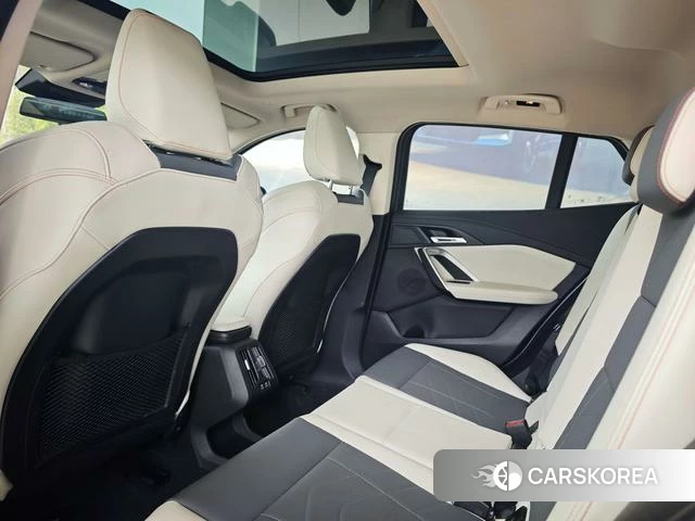 BMW X2 (import) 2024 Серебристо-серый из Китая, фото 4
