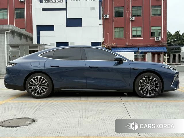 Geely Galaxy Galaxy Sparkle 8 PHEV 2025 Синий из Китая, фото 4