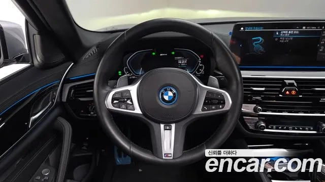 BMW 5 Series (G30) 2023 Серебристо-серый из Кореи, фото 4