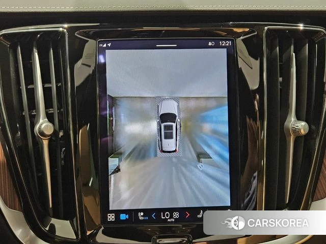 Volvo V60 Cross-Country 2nd Generation 2024 Серебряный из Кореи, фото 4