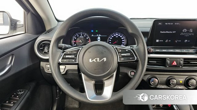 Kia The New K3 2nd generation 2023 Белый из Кореи, фото 4