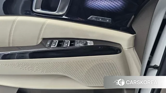 Kia Carnival 4th generation 2023 Белый из Кореи, фото 4