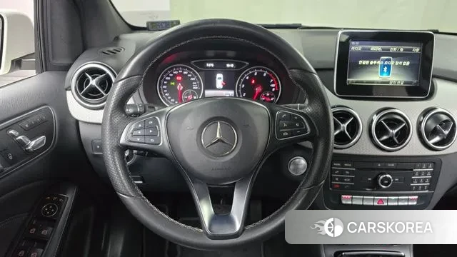 Mercedes-Benz B-Class W246 2018 Белый из Кореи, фото 4