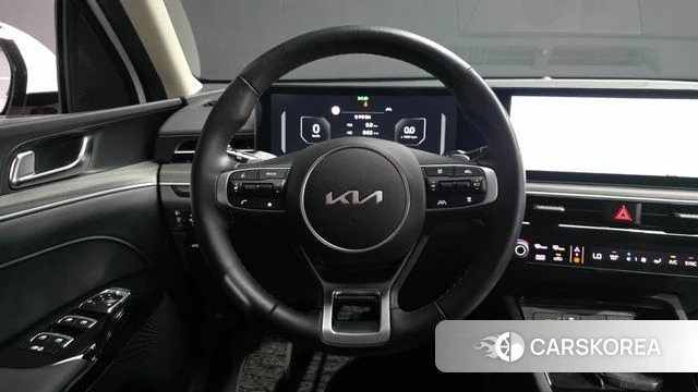 Kia The New K5 Hybrid 3rd generation 2024 Белый из Кореи, фото 4