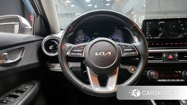 Kia The New K3 2nd generation 2021 Белый из Кореи, фото 4