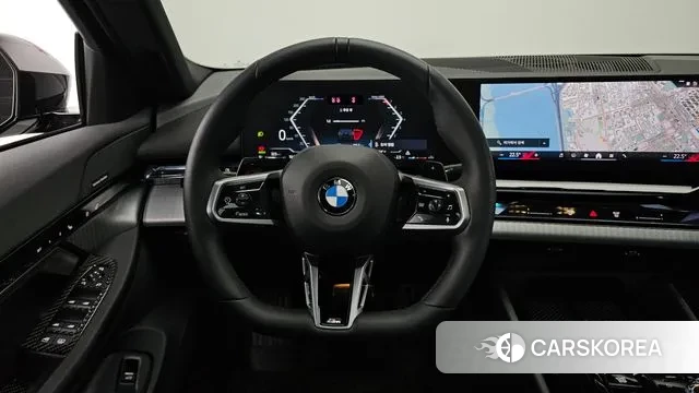 BMW 5 Series (G60) 2025 Серый из Кореи, фото 4