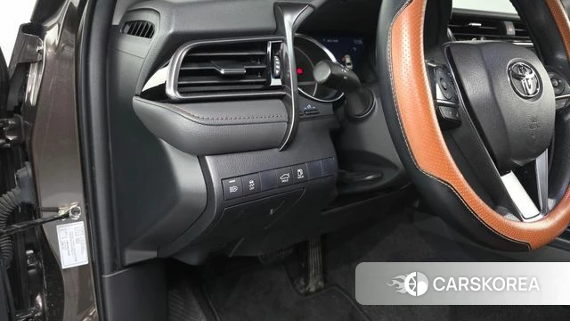 Toyota Camry (XV70) 2020 Коричневый из Кореи, фото 4