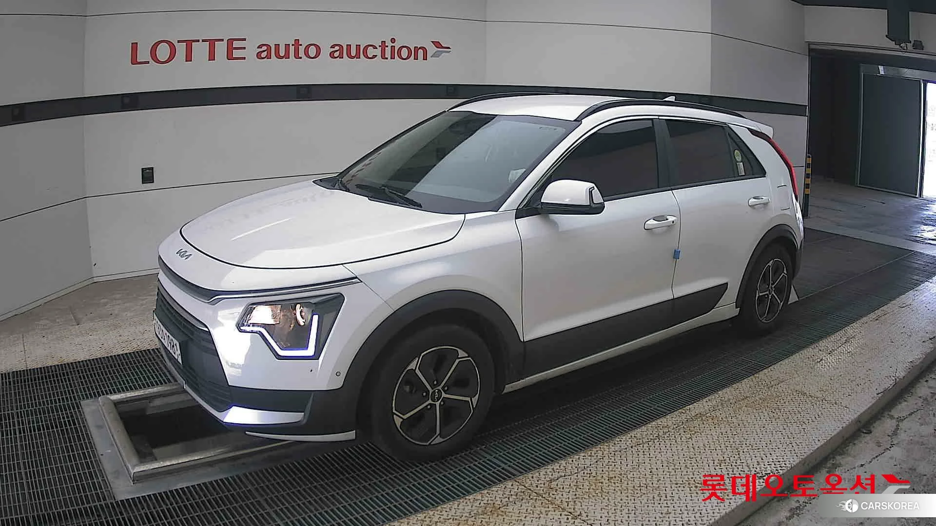 Kia Niro Hybrid 2022 Snow White Pearl (optional) из Кореи, фото 4