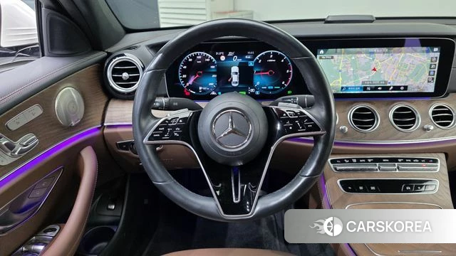 Mercedes-Benz E-Class W213 2023 Белый из Кореи, фото 4