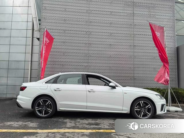 Audi A4L 2020 Белый из Китая, фото 4
