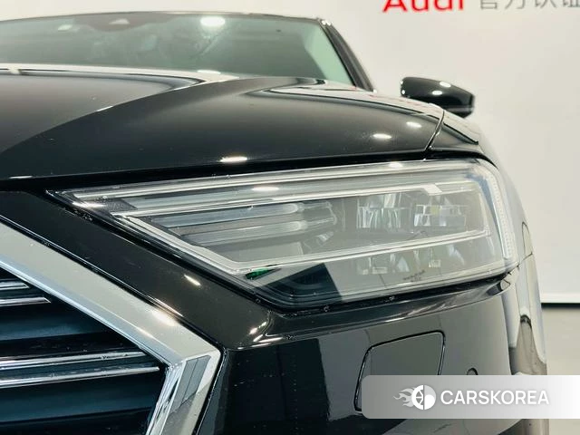 Audi A8 2021 Черный из Китая, фото 4