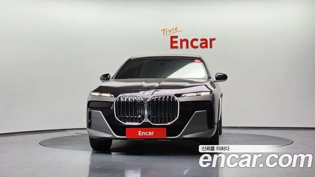 BMW 7 Series (G70) id 2671153 из Кореи 4