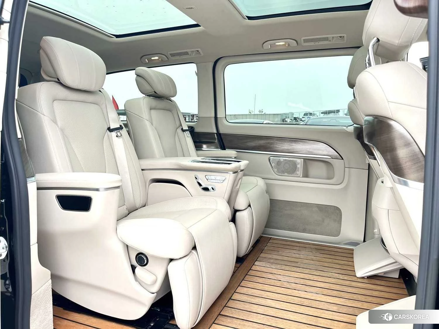 Mercedes-Benz V-class 2022 Черный из Китая, фото 4