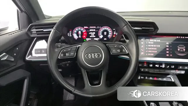 Audi A3 (8Y) 2023 Белый из Кореи, фото 4