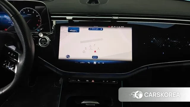 Mercedes-Benz E-Class W214 2024 Белый из Кореи, фото 4