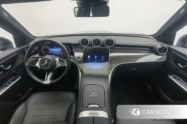 Mercedes-Benz GLC 2024 Черный из Китая, фото 4