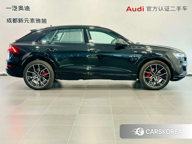 Audi Q8 2024 Черный из Китая, фото 4