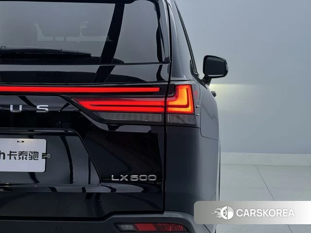 Lexus LX 2022 Черный из Китая, фото 4