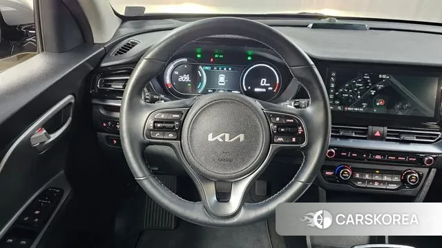 Kia Niro Plus 2023 Серый из Кореи, фото 4