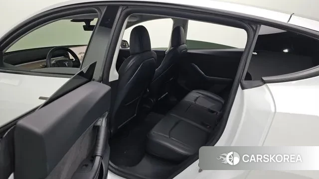 Tesla Model Y 2022 Белый из Кореи, фото 4