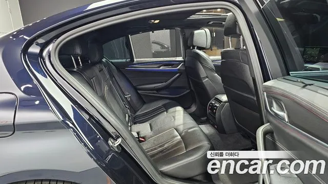 BMW 5 Series (G30) 2022 Черный из Кореи, фото 4