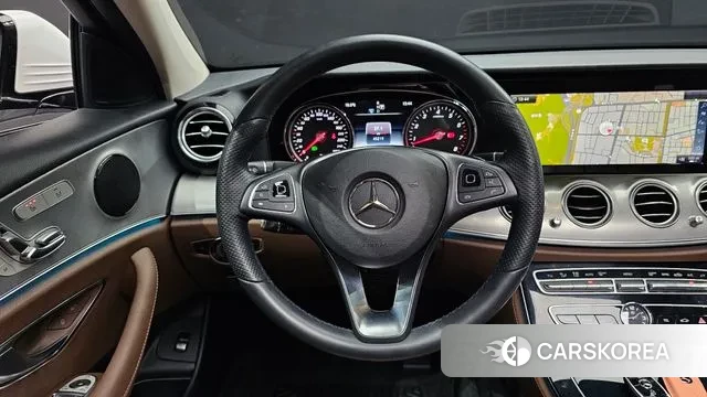 Mercedes-Benz E-Class W213 2018 Белый из Кореи, фото 4