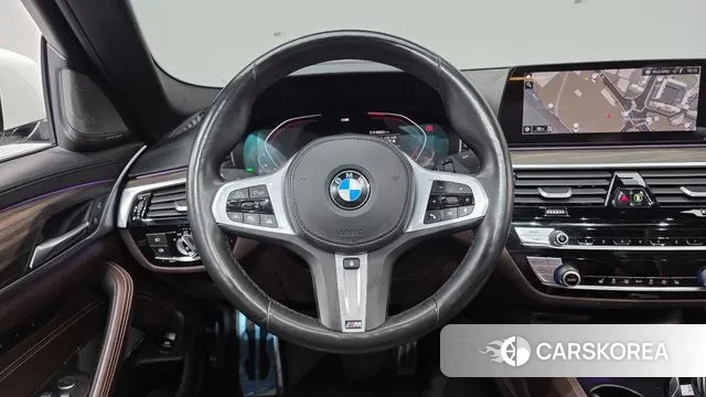 BMW 5 Series (G30) 2020 Белый из Кореи, фото 4