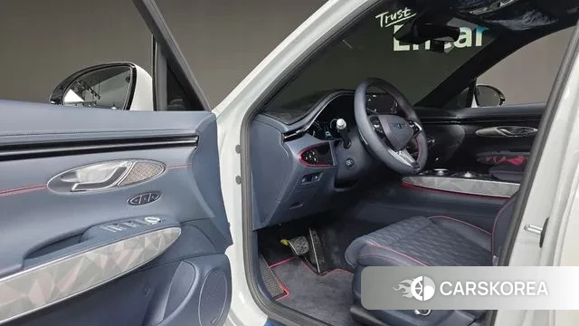 Genesis GV70 2023 Белый из Кореи, фото 4