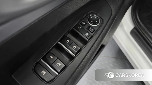 Kia The New K3 2nd generation 2022 Белый из Кореи, фото 4