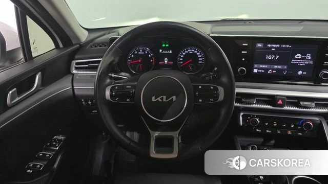 Kia K5 3rd generation 2022 Белый из Кореи, фото 4