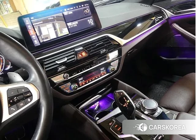 BMW 5 Series (G30) 2022 Серый из Кореи, фото 4