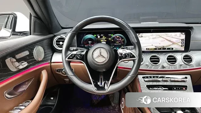 Mercedes-Benz E-Class W213 2022 Белый из Кореи, фото 4