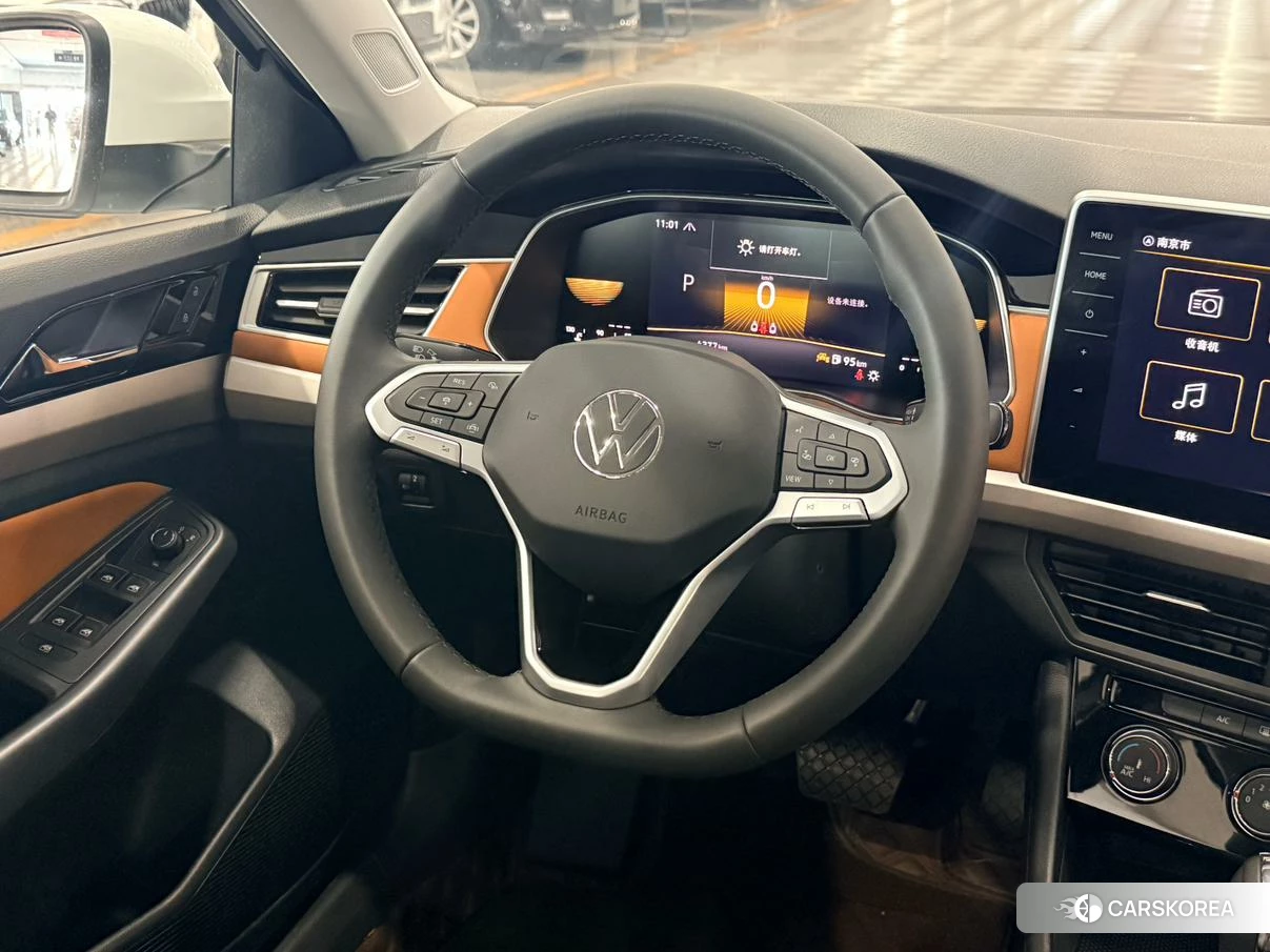 Volkswagen Bora 2024 Белый из Китая, фото 4