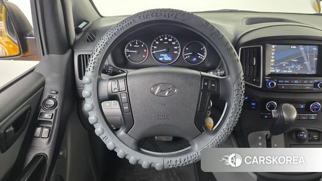 Hyundai The New Grand Starex 2019 Желтый из Кореи, фото 4