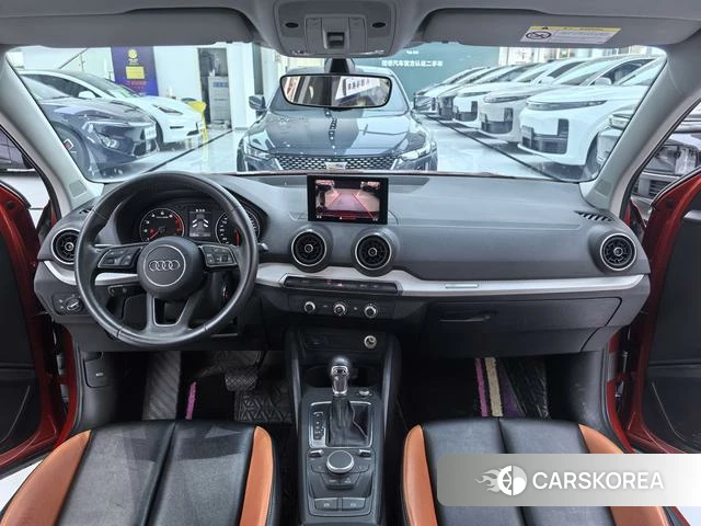 Audi Q2L 2021 Оранжевый из Китая, фото 4