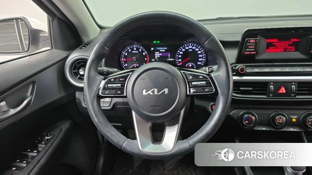 Kia The New K3 2nd generation 2022 Белый из Кореи, фото 4