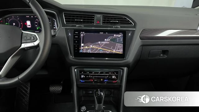 Volkswagen Tiguan second Generation 2021 Белый из Кореи, фото 4