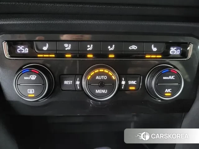 Volkswagen Tiguan second Generation 2020 Белый из Кореи, фото 4