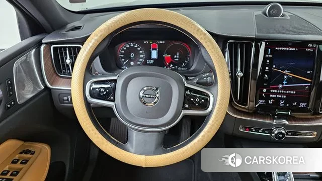 Volvo XC60 second Generation 2021 Черный из Кореи, фото 4