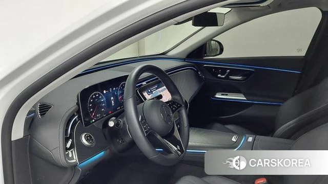 Mercedes-Benz E-Class W214 2024 Белый из Кореи, фото 4